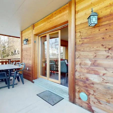 Hauts De Sauna&view Apartment